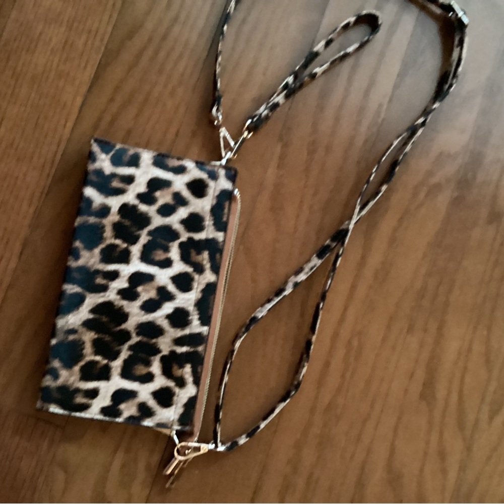 Leopard Print Crossbody Wallet